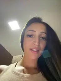 BelleLouiseVp webcam model stream image