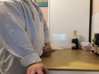 doriancretu95 webcam model stream image