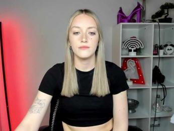 EvelynBlond26 webcam model stream image