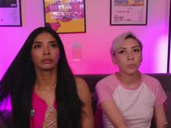 violettgrey_ webcam model stream image