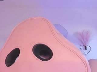 mia-royal webcam camsoda model stream image