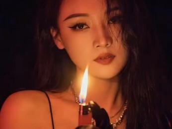 NolanMia webcam model stream image