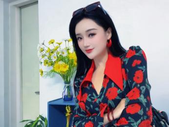 NolanMia webcam model stream image