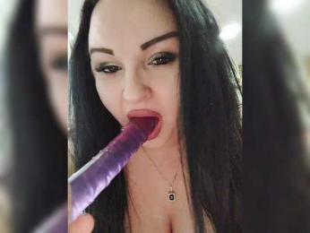 SilverCrystal webcam bongacams model stream image