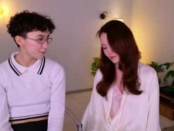 pinktwinss webcam chaturbate model stream image