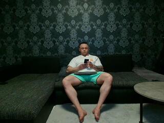 Lerroy Alpha webcam model stream image