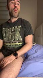 WhiteAndHairy webcam model stream image