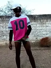 spittingpig1 webcam model stream image