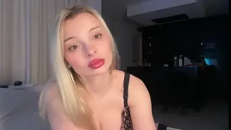 HannaXLove webcam stripchat model stream image