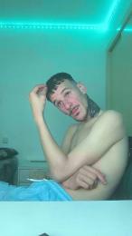 TuuNeenee30 webcam model stream image