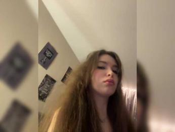 YourLadyyy webcam bongacams model stream image