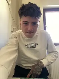 denysio89 webcam stripchat model stream image