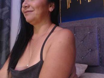 Gemasweet webcam model stream image