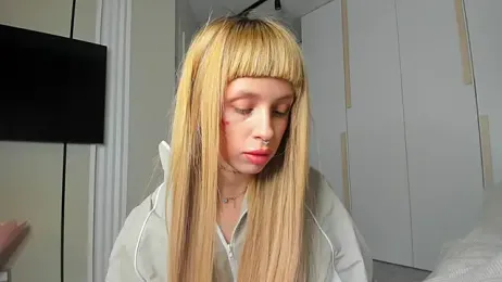 FlowerOfSin2001 webcam model stream image