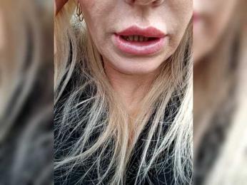 Mazalane webcam model stream image