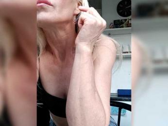 Mazalane webcam model stream image