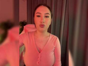 BustyLina webcam model stream image