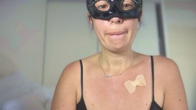 Oliona webcam cam4 model stream image