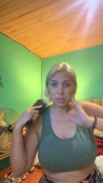 Micarica webcam cam4 model stream image