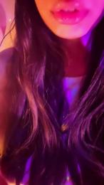 Aloneathome22 webcam model stream image