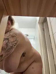 OdriOlsens webcam model stream image