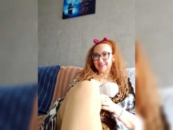 Pink-Lips webcam model stream image