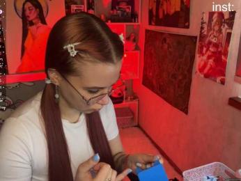 Kushina webcam model stream image