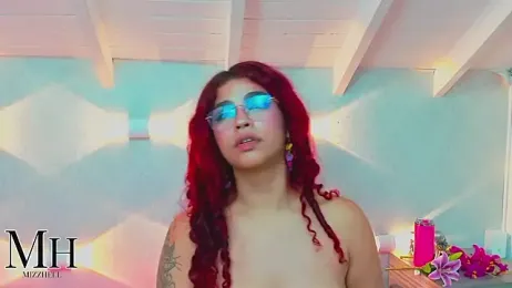 MizzHell webcam model stream image