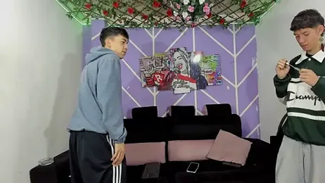 heyy_noah11 webcam model stream image