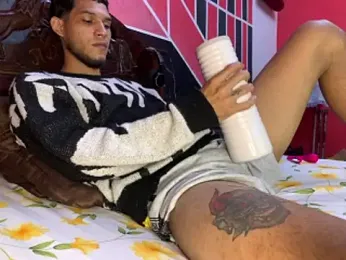 tanned_boy webcam model stream image