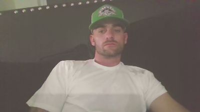 dylannielsen32 webcam model stream image