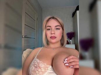 Mila-m webcam bongacams model stream image