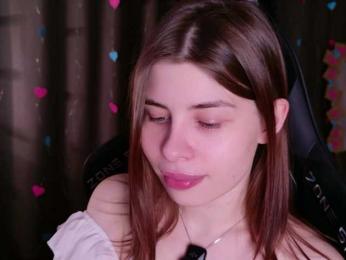 inside_tori webcam model stream image