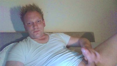 Mickxll webcam model stream image