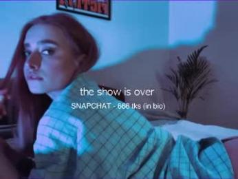 yvie_ webcam model stream image