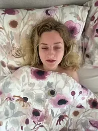 MileySummer webcam model stream image