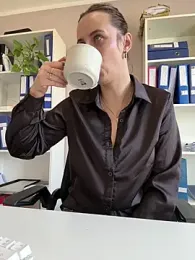 Hii_Lolla webcam model stream image