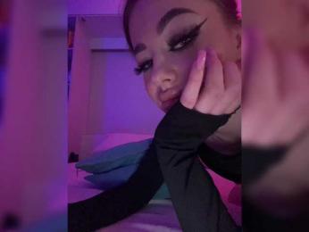 HotGirlEva webcam bongacams model stream image