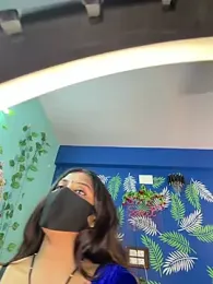 V-Hot-Sweti webcam stripchat model stream image