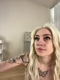 MeryWeaver webcam model stream image