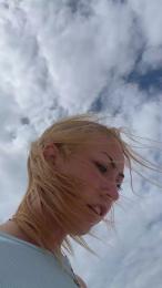 raelynnbby webcam model stream image