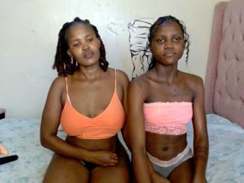 Cocoheat webcam model stream image