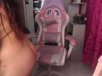 LianyTaylor webcam bongacams model stream image