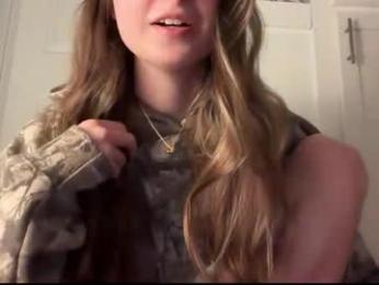 fantasyella webcam model stream image