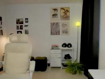 boream_ webcam model stream image