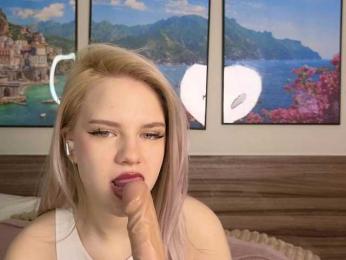 Avici webcam model stream image