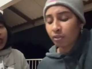 yohatinelly webcam model stream image