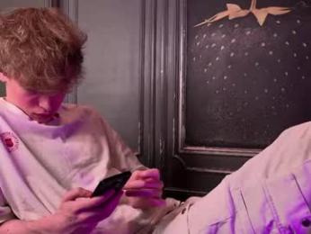 curlytwinkboy webcam model stream image