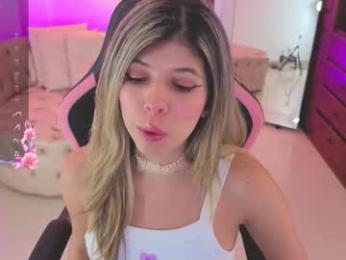 nataasha___ webcam model stream image