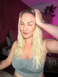 NastyMilf_ webcam model stream image